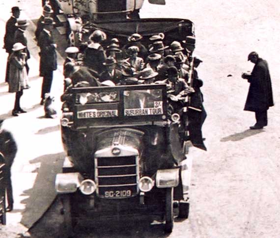 Char-a-Banc at the National Galleries  -  About to depart on a Suburban Tour  -  22 May 1921