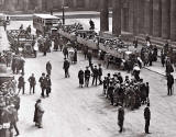 Char-a-bancs at the National Galleries at the Foot of the Mound  -  around 1921