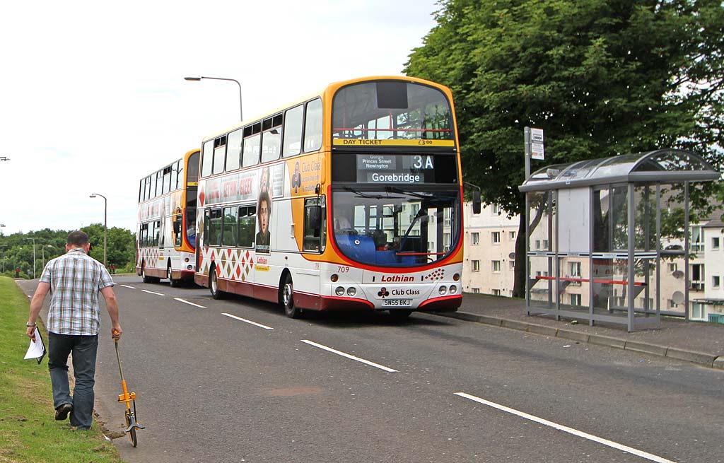 Lothian Buses  -  Terminus  - Clovenstone  -  Routes 3 and 3A