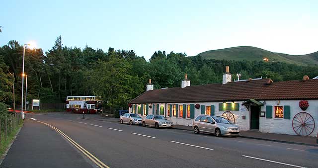 Lothian Buses  -  Terminus  -  Hillend  -  Route 4