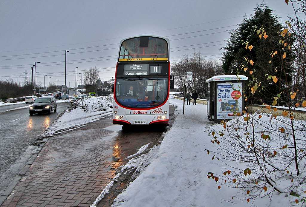 Lothian Buses  -  Terminus  -  Hillend -  Route 11