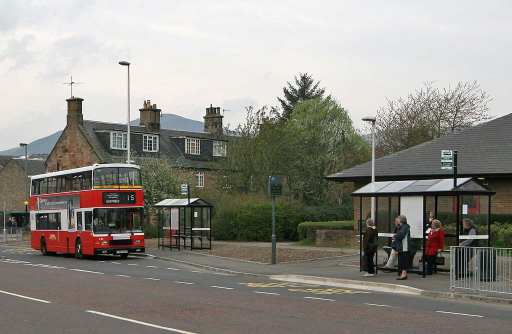 Lothian Buses  -  Terminus  -  Penicuik Town Centre -  Route 15