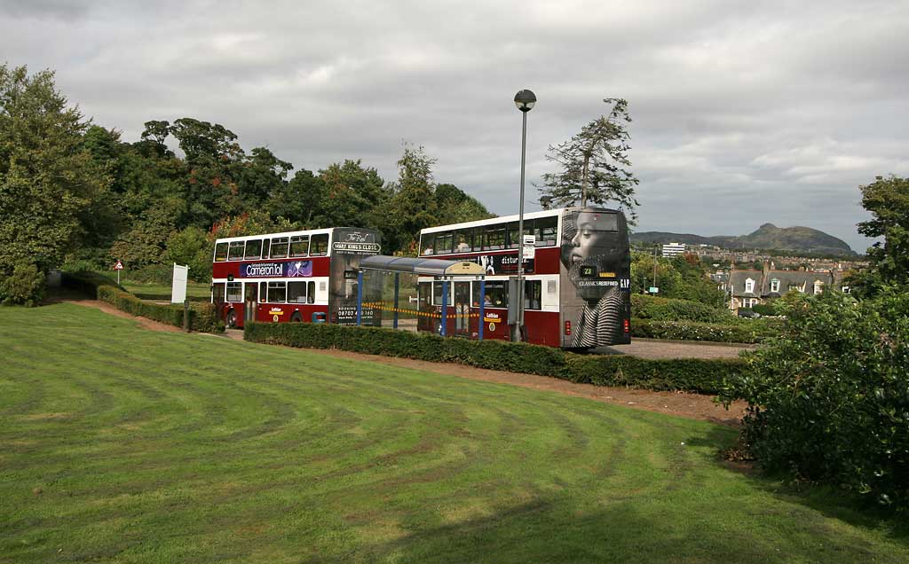 Lothian Buses  -  Terminus  -  Craighouse  -  Route 17