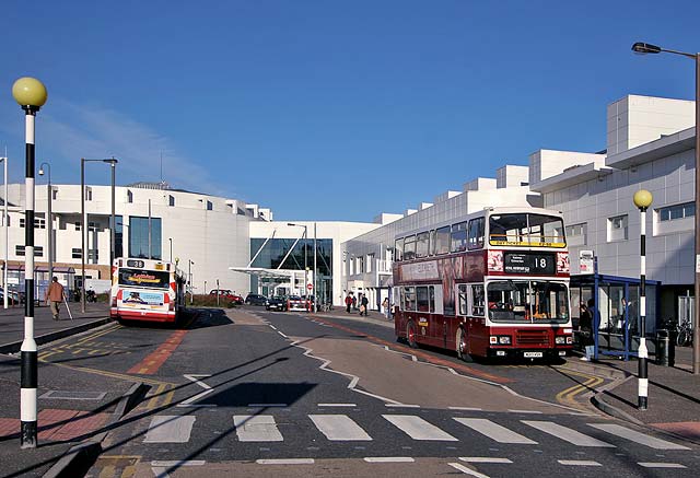 Lothian Buses  -  Terminus  -  Royal Infirmary  -  Route 18