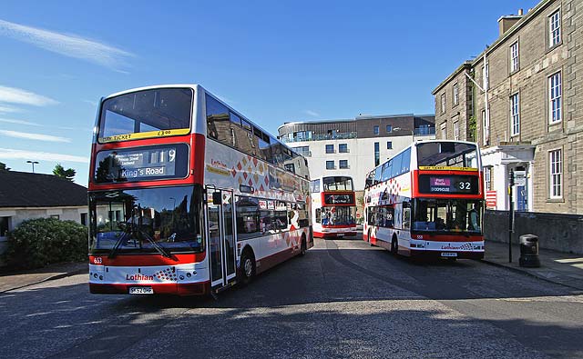 Lothian Buses  -  Terminus  -  Granton  -  Route 19