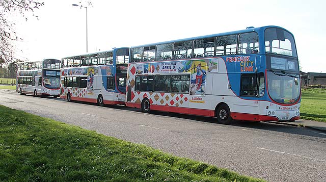 Lothian Buses  -  Terminus  -  Silverknowes  -  Routes 27 + 37