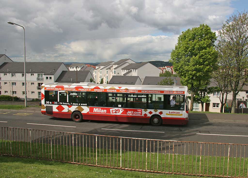 Lothian Buses  -  Terminus  - Clovenstone  -  Route 30