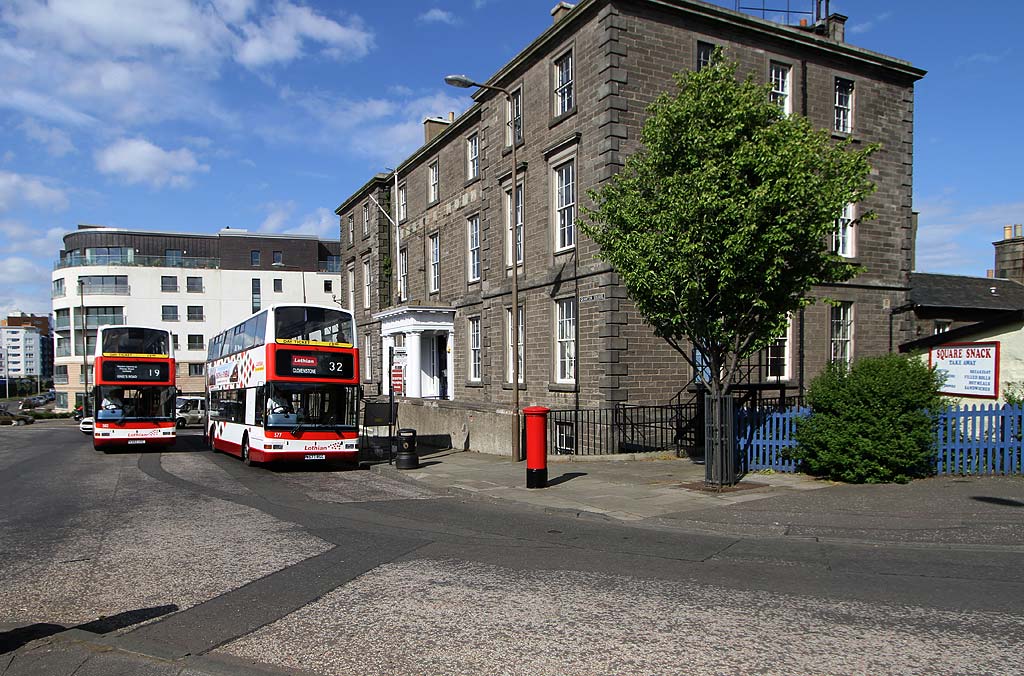 Lothian Buses  -  Terminus  -  Granton -  Route 32