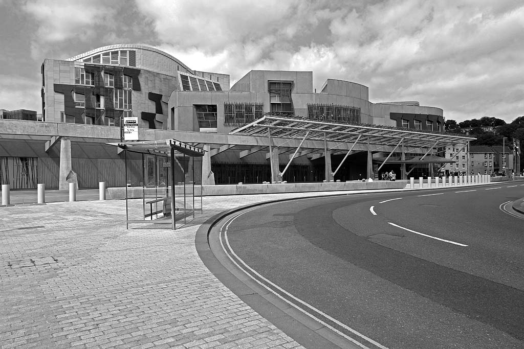 Lothian Buses  -  Terminus  - The Scottish Parliament & Holyrood  -  Route 36