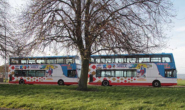 Lothian Buses  -  Terminus  -  Silverknowes  -  Route 37