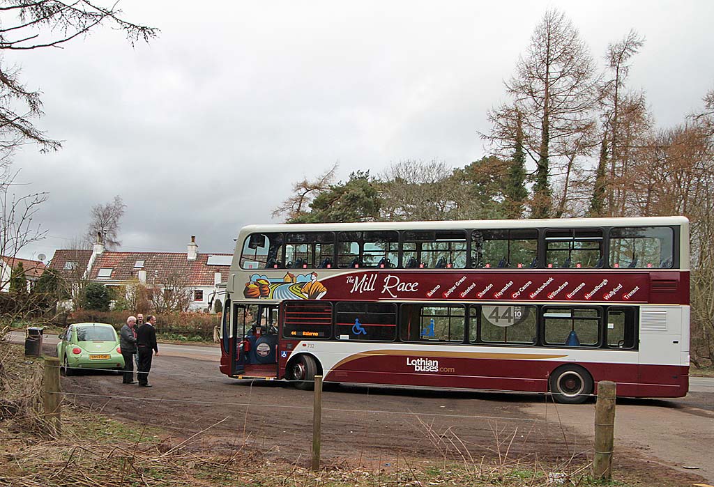 Lothian Buses  -  Terminus  -  Pencaitland  -  Route 44