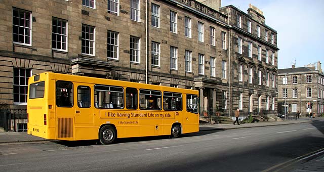 Lothian Buses  -  Terminus  -  MacTours  -  Henderson Row  -  Route 61