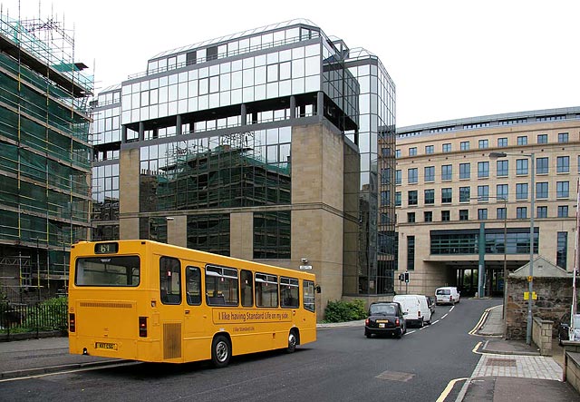 Lothian Buses  -  MacTours  -  Terminus  -  Canning Street  -  Route 61