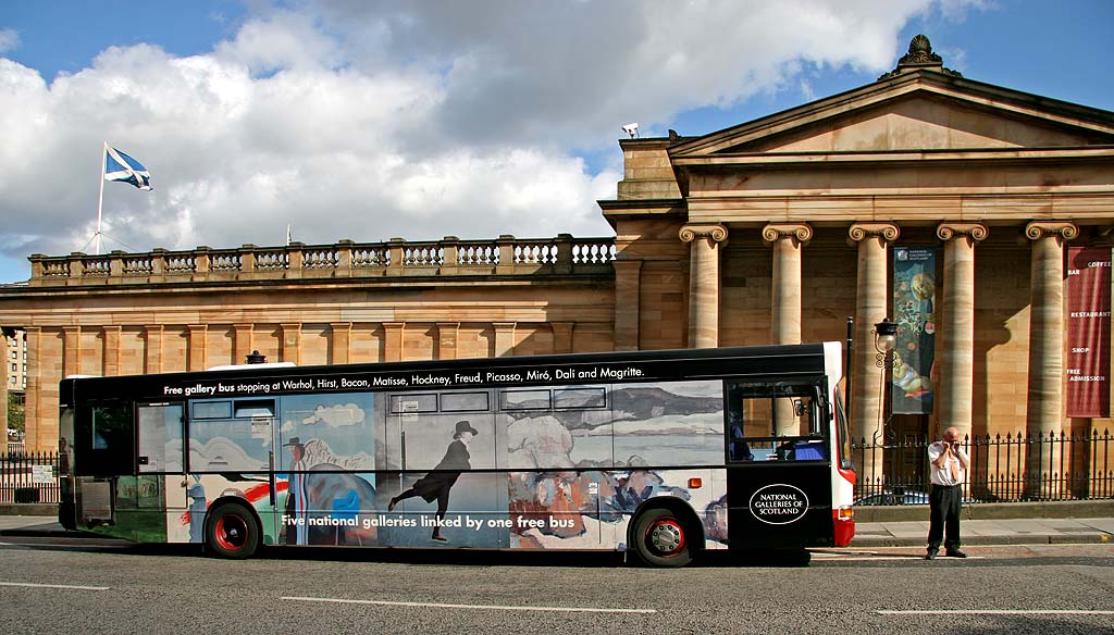 Lothian Buses  -  Terminus  - The Mound  -  Gallery Shuttle