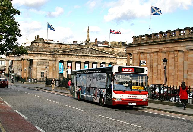 Lothian Buses  -  Terminus  - The Mound  -  Gallery Shuttle