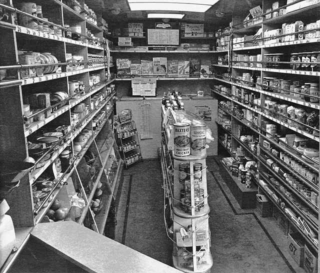 Beveridge Mobile Grocer's Van at Gilmerton Road  - 1958