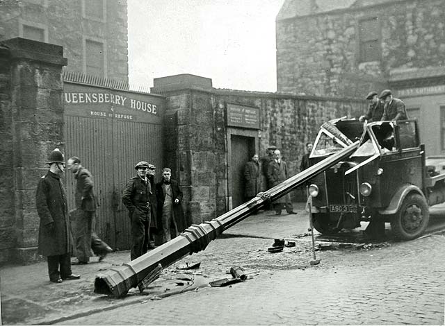 Fallen Lamp Post Accident - Where and When?