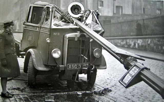 Fallen Lamp Post Accident - Where and When?
