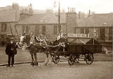 The Pringles in their carriage, possibly at Marchmont or Bruntsfield