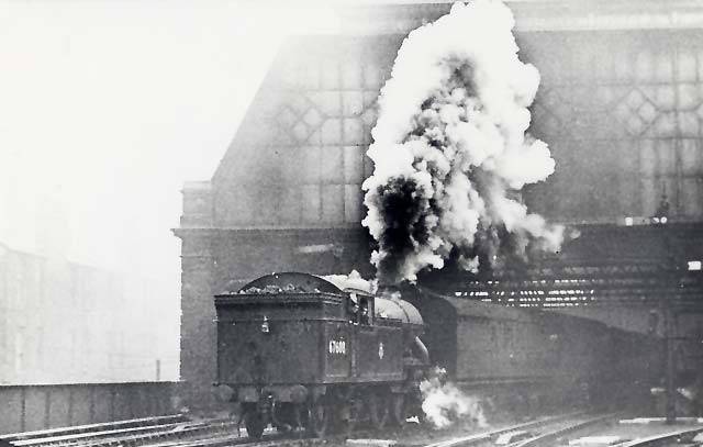 Loco 67608 at Leith Central Station