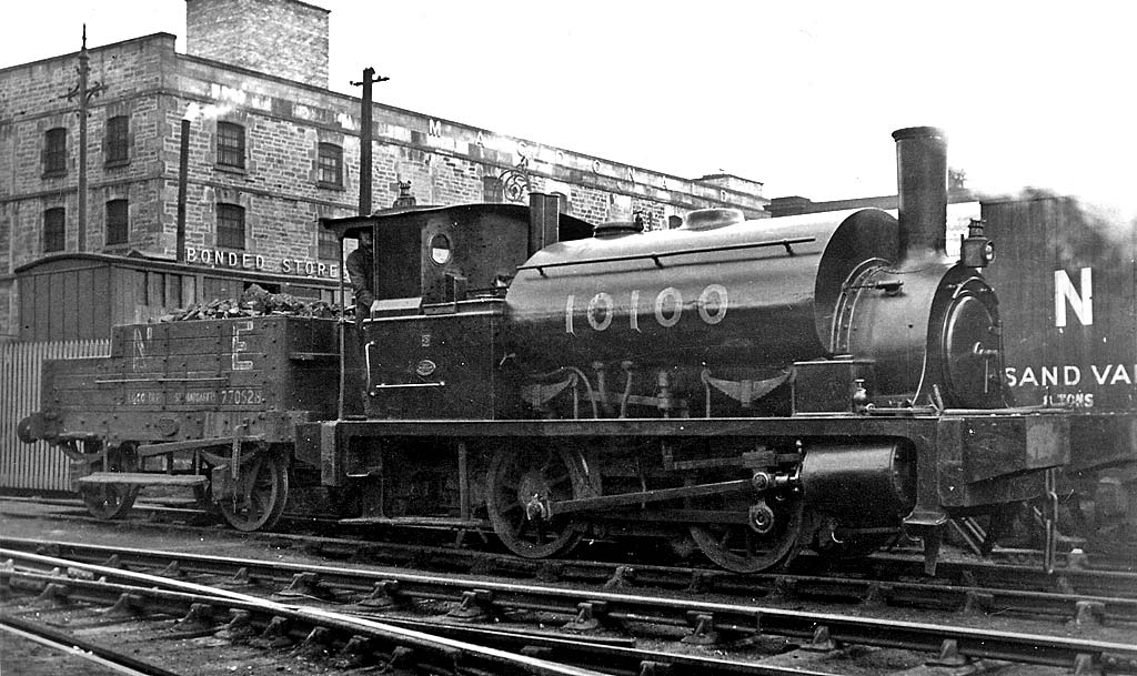 North Leith Station  -  Loco no.10100