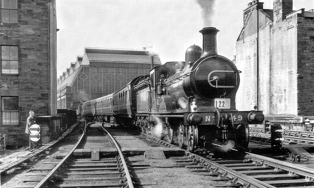 'Gordon HIghlander' heading the 'Scottish Rambler' Easter weekend tour stands outside Leith Central Station