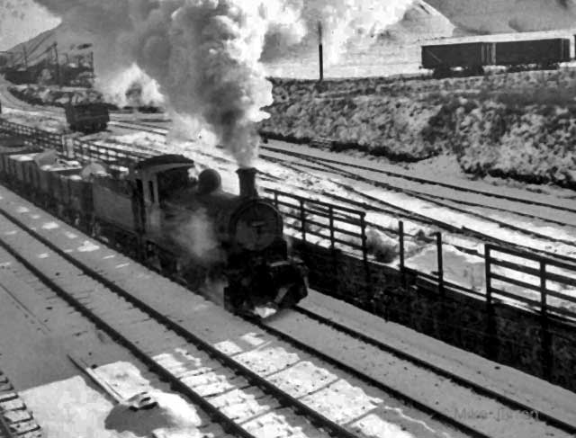 Edinburgh Railways  -  Edinburgh Suburban Line at Niddrie Bing