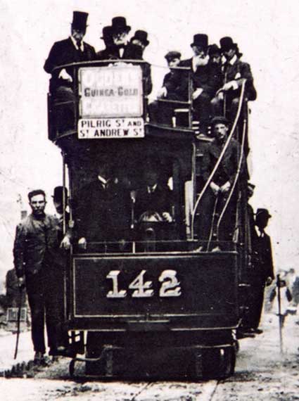 Cable Car  -  Trial Run  -  Leith Walk  -  1 June 1899  -  zoom-in