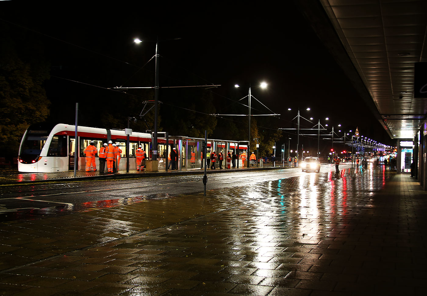 Tram Testing on December 5, 2013  -  Tram at the Princes Street tram stop, near the foot of The Mound