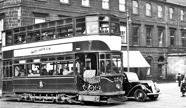 Tram No.16 at Canonmills