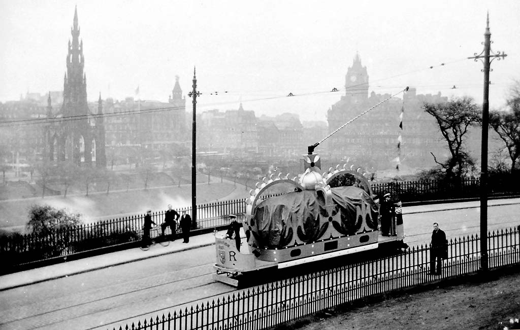 Decorated Trams  - Crown on the Mound