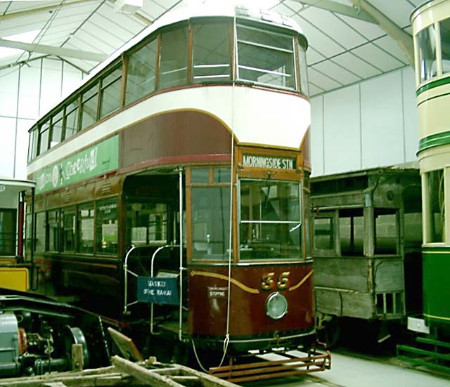 0_edinburgh_transport_trams_preserved_tram_35.jpg