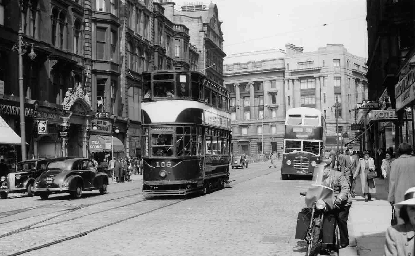 Trma No.106 on a 'Zoo Extra' service in Shandwick Place