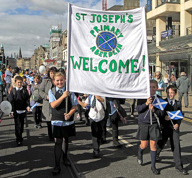 Princes Street, on the day of the visit by Pope Benedict XVI, September 16, 2010  -  Cycle Ambulance