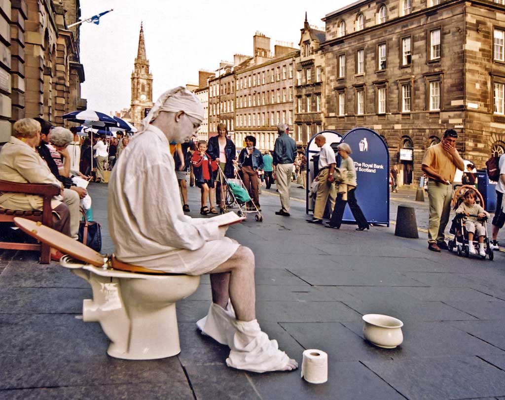 Street Performer in the High Street - Edinburgh, 2003