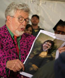 Rolf Harris at The Mound, Edinburgh  -  Recreating the Mona Lisa  -  28 August 2005
