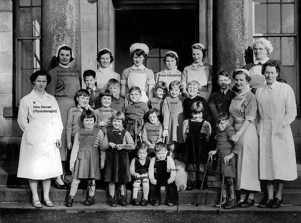 Challenger Lodge, Boswall Road, Edinburgh  -  Group on the steps of the home at Challenger Lodge