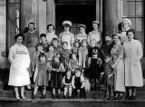 Challenger Lodge, Boswall Road, Edinburgh  -  Group on the steps of the home at Challenger Lodge