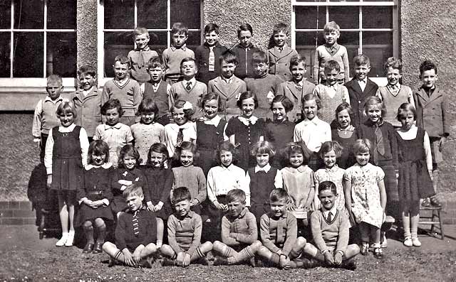 Corstorphine School Class - 1938