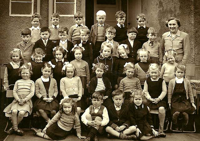 Craiglockhart Class - possibly before Craiglockhart Primary school  -  Around 1950-51