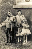 Group at Craigmillar  -  Eric Gold's family, 1962