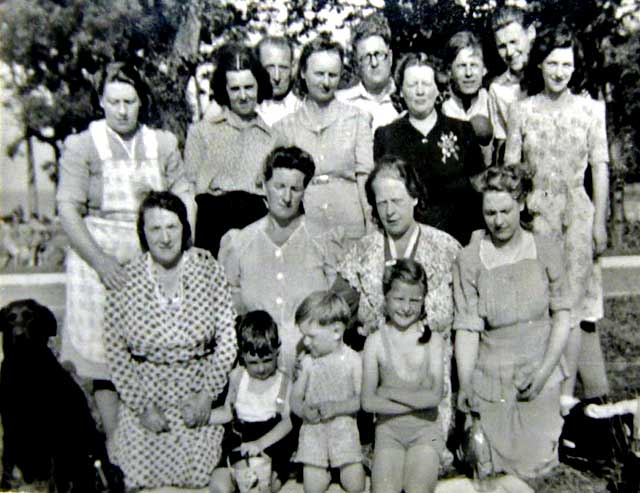 Outing to Cramond  -  The Callaghan Family