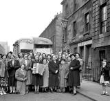 Group Outing  -  Cumberland Street.  Do you know which group this was and when the photo might have been taken?