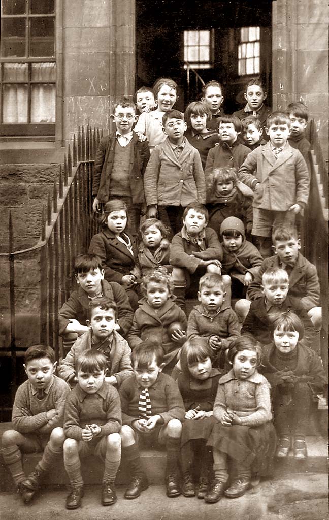 Dean Village School Class  -  Around 1930