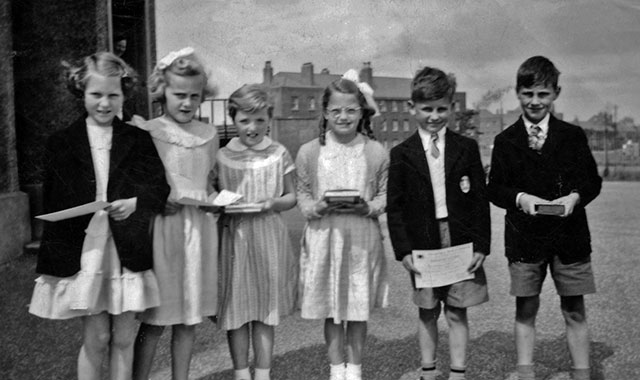 6 children in the grounds of Granton Primarey School