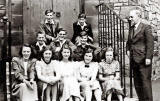 James Clark School - Class 4A 'leftovers'  -  i.e. those who were too young to leave the school at Easter