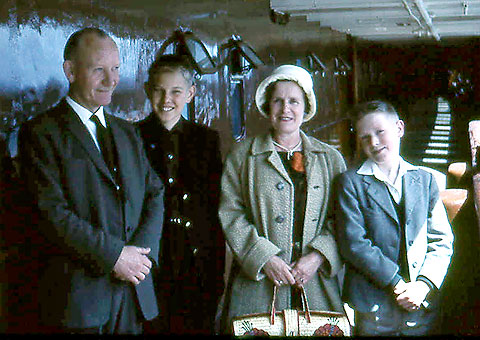 Thorsten Rasmussen and the Forsyth Family at Leith  -  1965