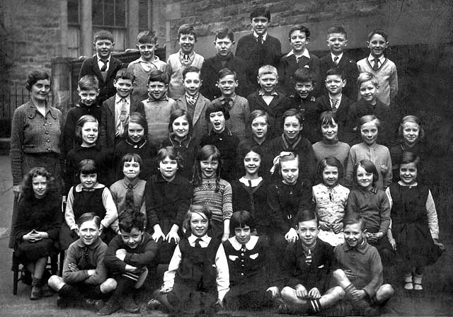 London Road School Class - Around 1936