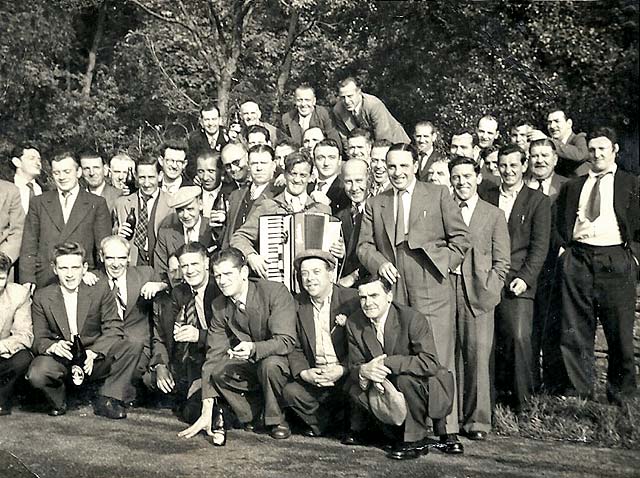 Annual bus trip for regulars from the Ne'rgate Pub, later to become the World's End Pub, in the High Street, Edinburgh