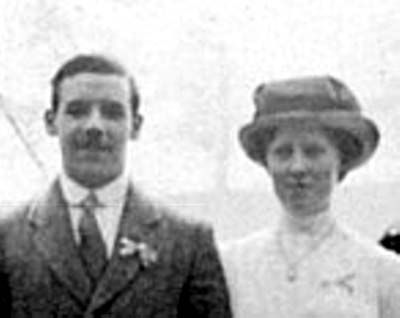Mr and Mrs Gregor McLaren wearing ribbons for an excursion.  Who might have organised the excursion?